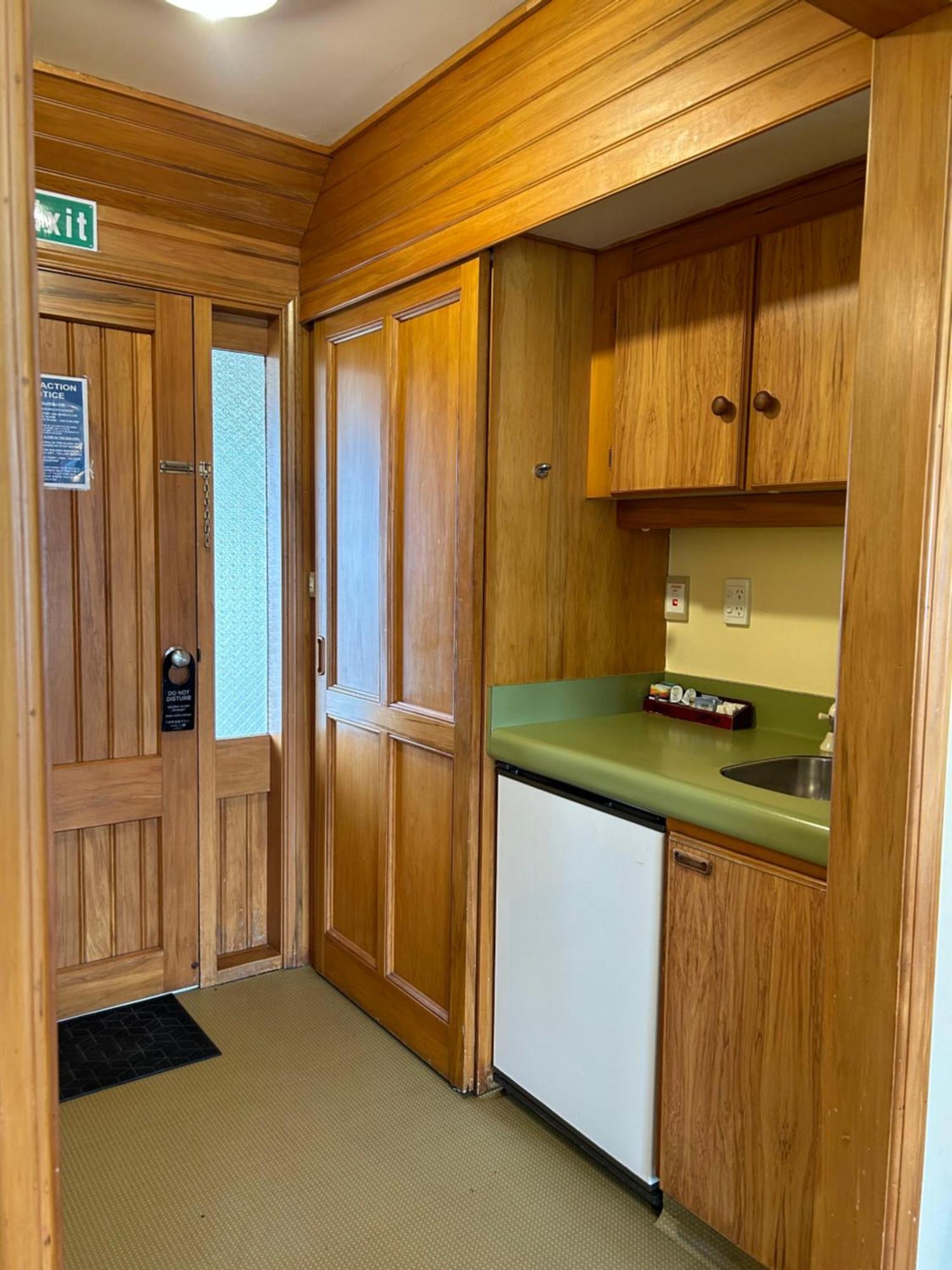 Masterton Motor Lodge Екстер'єр фото