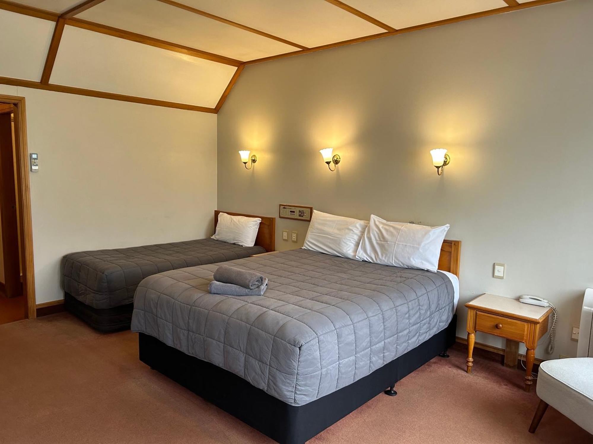 Masterton Motor Lodge Екстер'єр фото