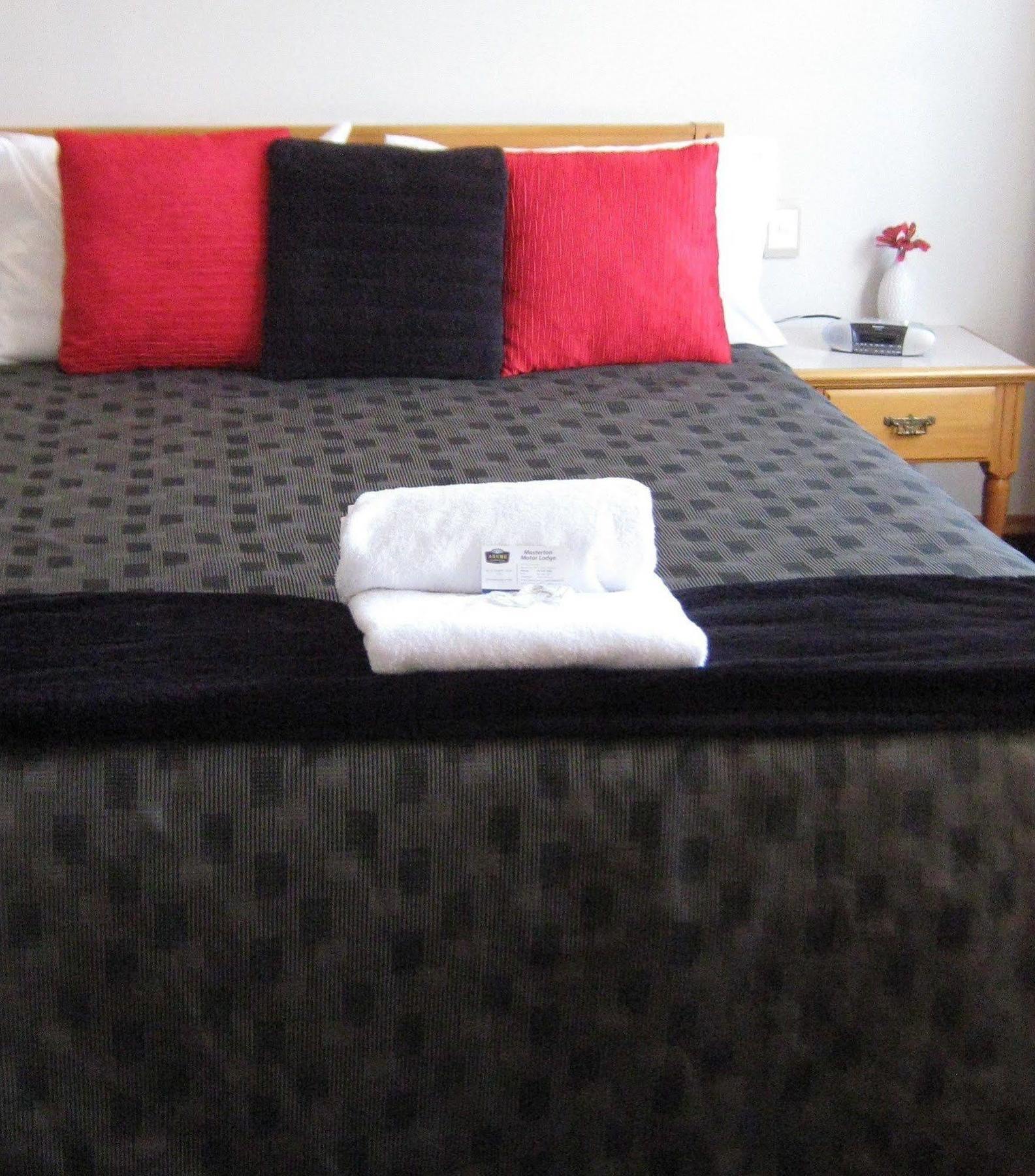 Masterton Motor Lodge Екстер'єр фото
